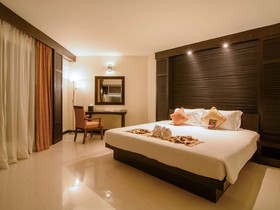 Novotel Chumphon Beach Resort & Golf