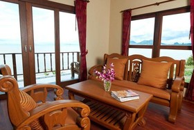 Sara Beachfront Boutique Resort