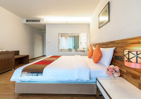 Buri Sriphu Boutique Hotel