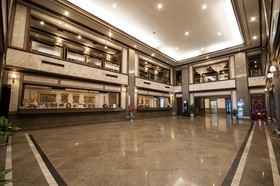 Diamond Plaza