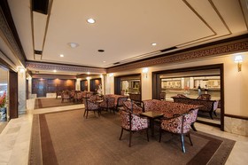 Diamond Plaza