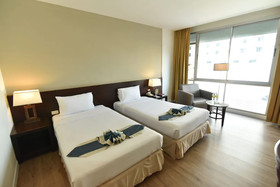 Golden Crown Grand Hotel
