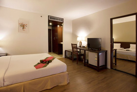 Golden Crown Grand Hotel