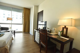 Golden Crown Grand Hotel