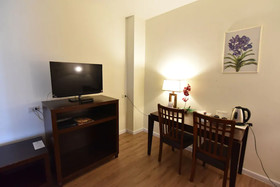 Golden Crown Grand Hotel