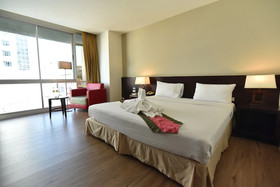 Golden Crown Grand Hotel
