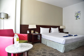 Golden Crown Grand Hotel