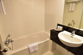 Golden Crown Grand Hotel