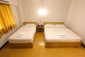 Hi-Season Hotel