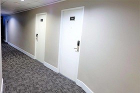 Hi-Season Hotel
