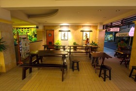 Hi-Season Hotel
