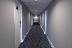 Hi-Season Hotel