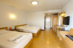 Hi-Season Hotel