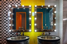 Icon Hotel