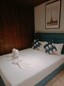 Icon Hotel
