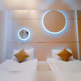 Icon Hotel