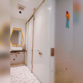 Icon Hotel