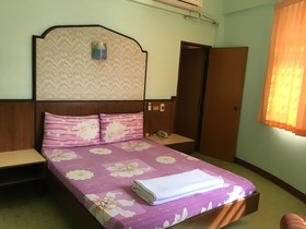 Laem Thong Hotel