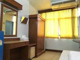 Laem Thong Hotel