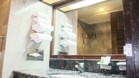 Lee Gardens Hotel