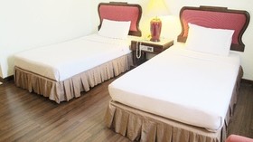 Lee Gardens Hotel