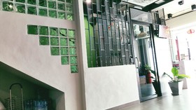 Room 2 U Hostel & Guesthouse