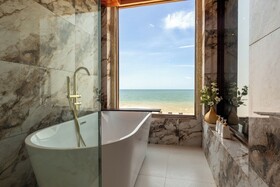 Hotel Villa Aokhanom Beachfront