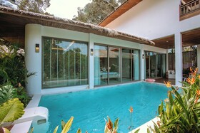 Luxtalay Khanom Hotel