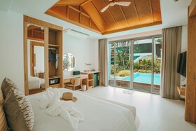 Luxtalay Khanom Hotel