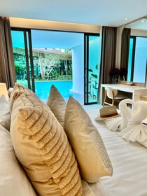 Luxtalay Khanom Hotel