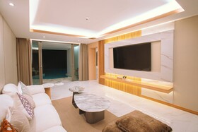 Luxtalay Khanom Hotel