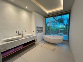 Luxtalay Khanom Hotel