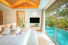 Luxtalay Khanom Hotel