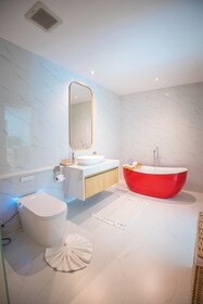 Luxtalay Khanom Hotel