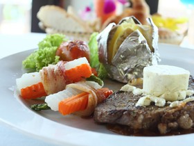 Racha Kiri Resort & Spa Kha-nom