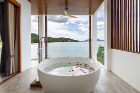 X-Sea Khanom Harbor Bay Resort