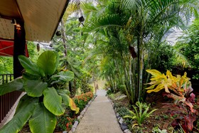 Khao Sok River Home Resort