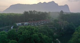 Khao Sok River Home Resort