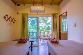 Khao Sok River Home Resort