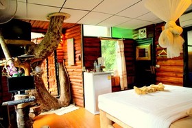 Khao Sok Tree House Resort