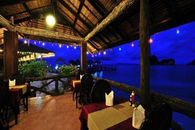 Koh Ngai Resort