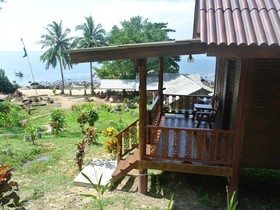 Coral Bay Resort