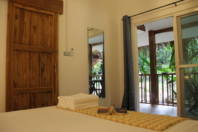 Gecko Lipe Resort