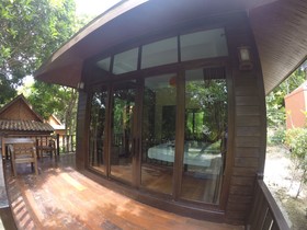 Lipe Sunset Beach Resort