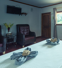 Lipe Village Resort