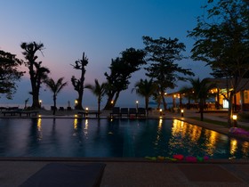 Banana Beach Resort