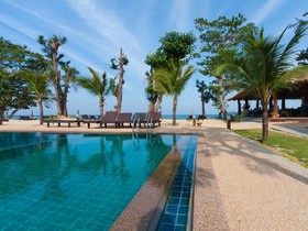 Banana Beach Resort