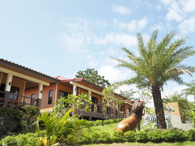 Chomview Resort