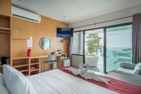 Cliff Lanta Suite