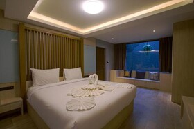 Cliff Lanta Suite